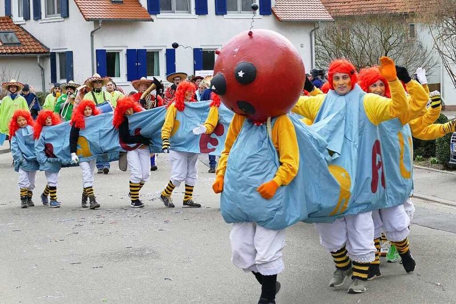 Meißenheim Fasentumzug (Foto: Frank Leonhardt) Meißenheim Fasentumzug (Foto: Frank Leonhardt)