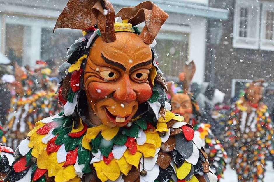Eindrücke vom Wagenbauerumzug der Hüsemer Hasen in Häusern. (Foto: Sebastian Barthmes) Eindrücke vom Wagenbauerumzug der Hüsemer Hasen in Häusern. (Foto: Sebastian Barthmes)