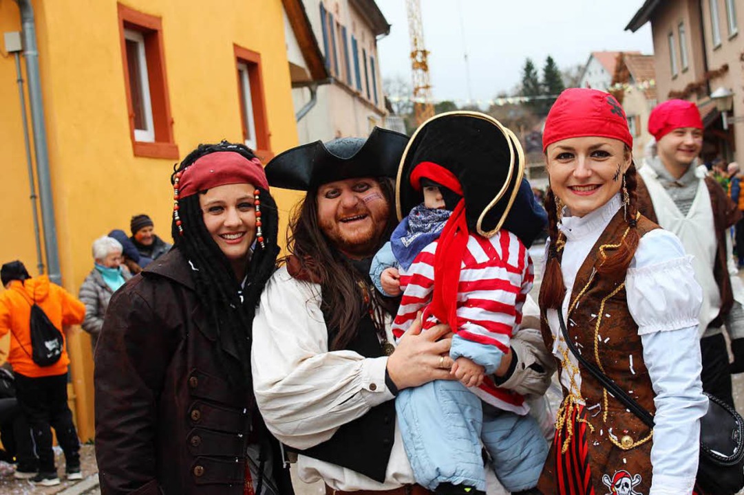 Der Sportverein &#8211; ein nrrisches Piratennest.  | Foto: Mario Schneberg