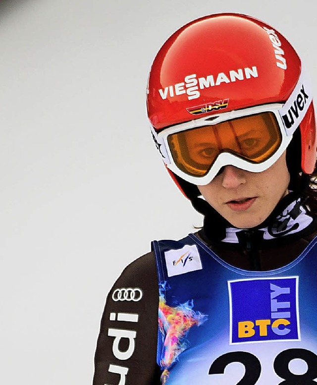 Am Traumziel: Skispringerin Ramona Str... heute bei den Olympischen Spielen ab.  | Foto: dpa