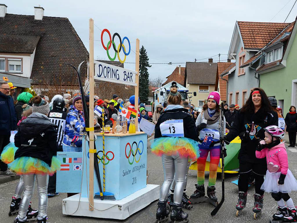 Umzug in Sasbach: Die Segler waren im Olympia-Fieber und brachten die Doping Bar gleich mit.