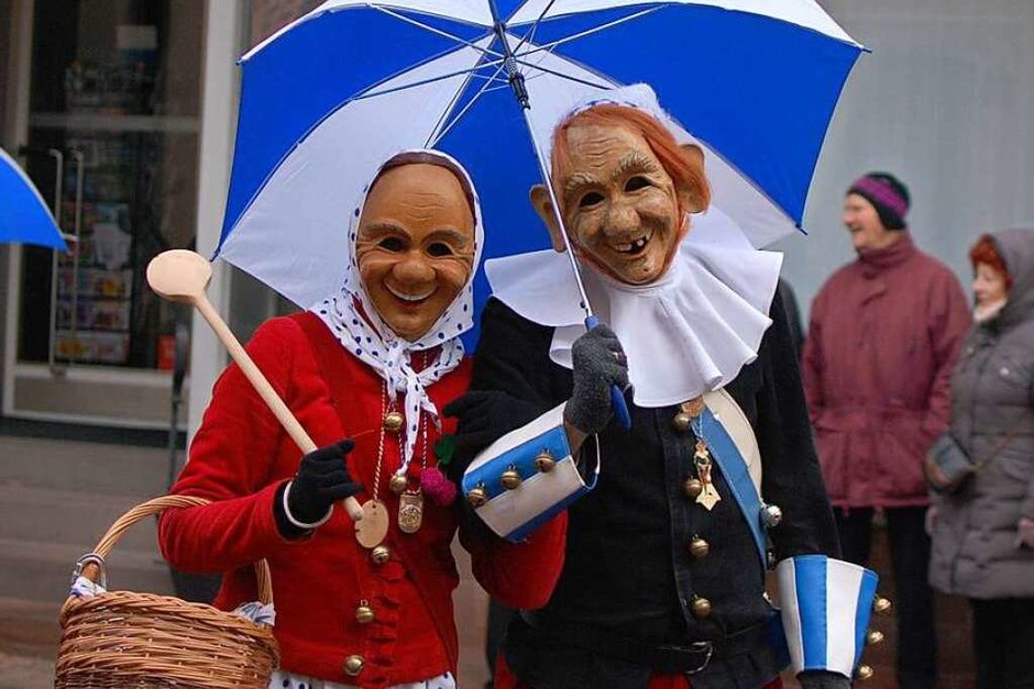 Bunte Kostüme, vergnügte Zünfte und gutgelaunte Narren am Fasnachtssonntag. (Foto: Louis Groß) Bunte Kostüme, vergnügte Zünfte und gutgelaunte Narren am Fasnachtssonntag. (Foto: Louis Groß)