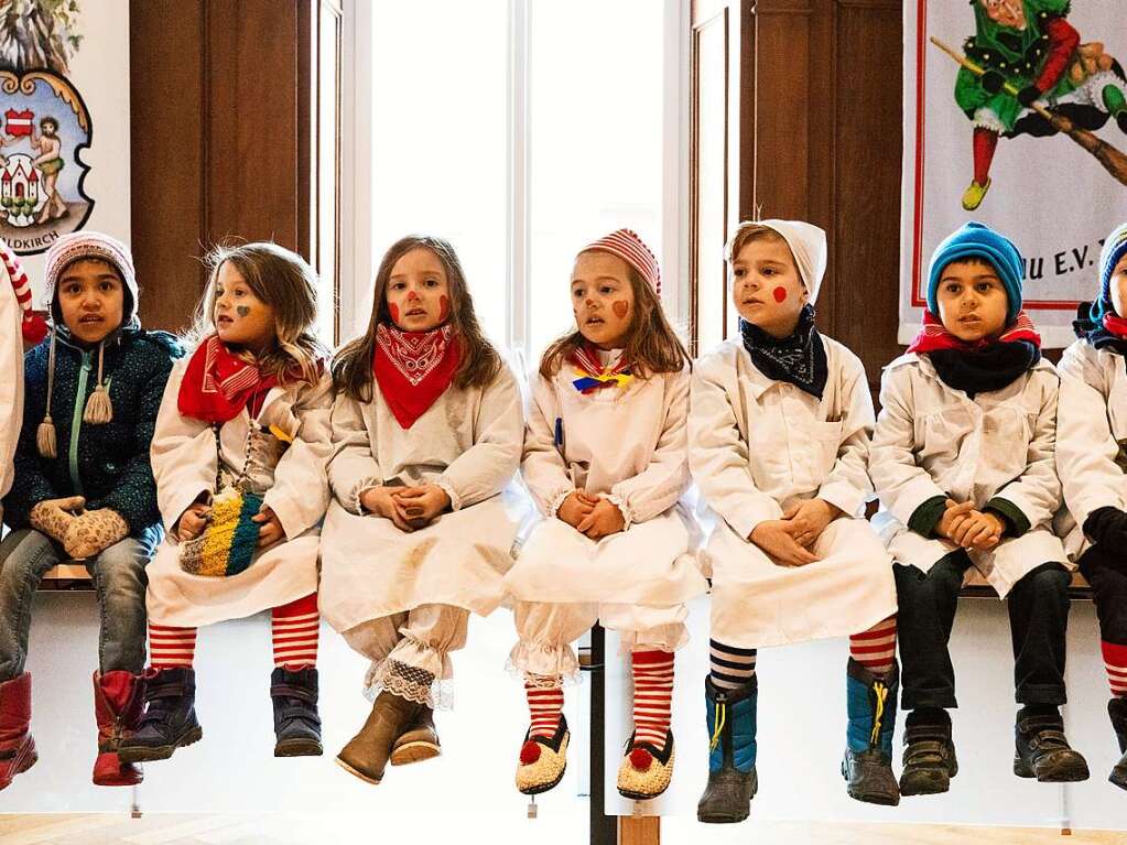 Kindergartenkinder im Waldkircher Rathaus.