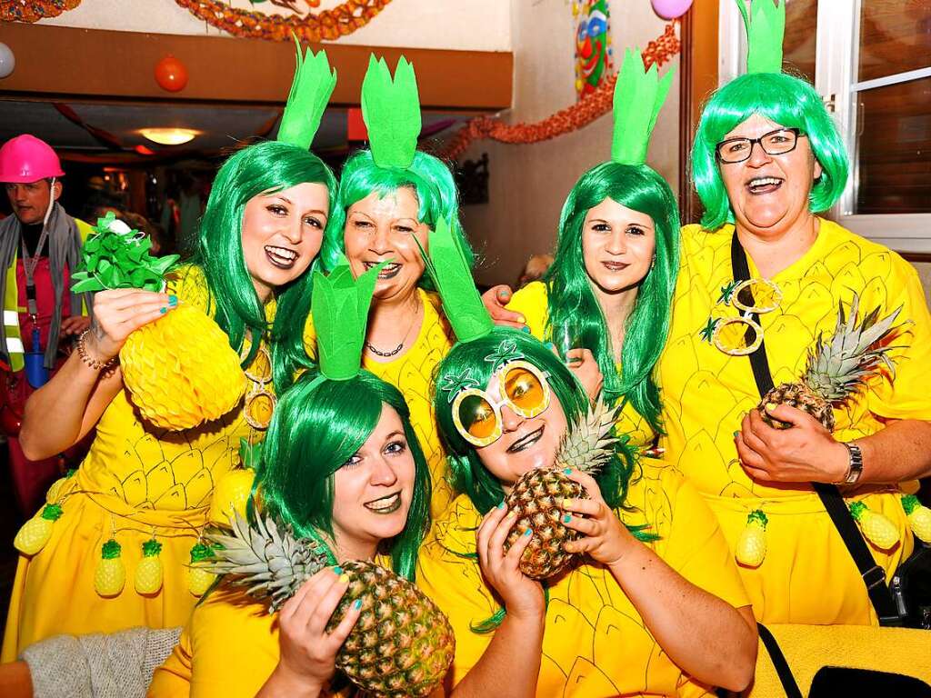 Preismaskenball in Simonswald: Aus Wildgutach kamen die fruchtigen Ananas.