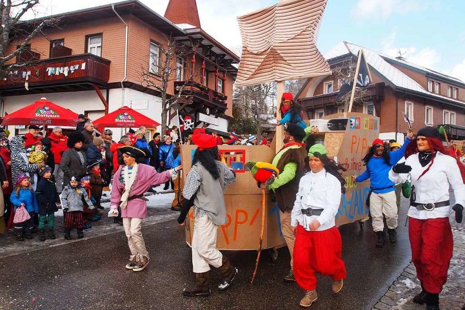 Großer Umzug in Schluchsee (Foto: Tobias Loibenböck) Großer Umzug in Schluchsee (Foto: Tobias Loibenböck)