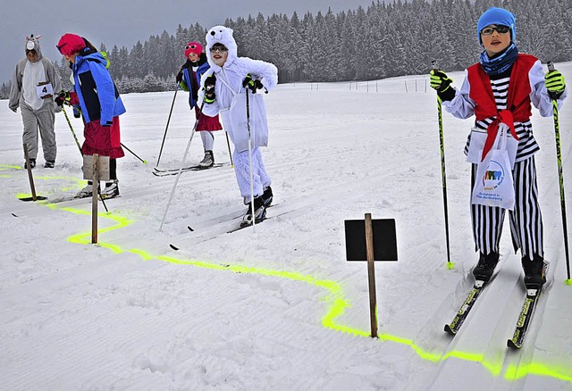 Nrrisch ging es beim Zinkenstaffellau...er Hellewandspur in Schwrzenbach zu.   | Foto: Markus Straub