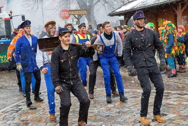 Fotos: Beim Fasnachtsumzug in Grafenhausen gab’s reichlich Lokalpolitik