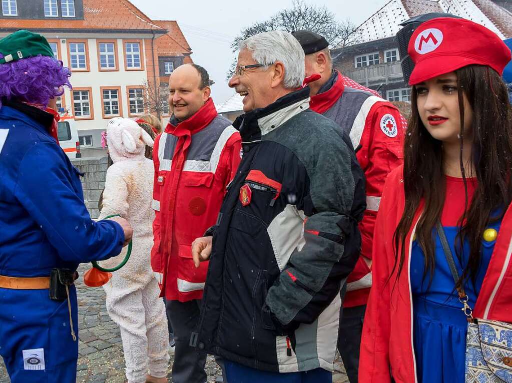 Buntes Narrentreiben herrschte beim Fasnachtsumzug in Grafenhausen.