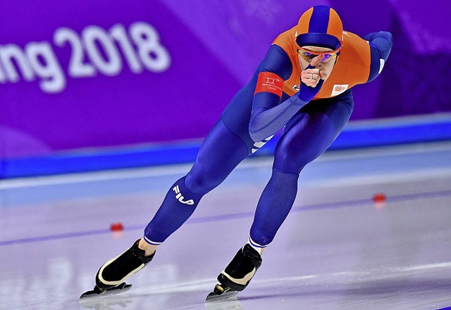 Schnelle Kufen-Knigin: Die Niederlnd...ihre fnfte Goldmedaille bei Olympia.   | Foto: dpa