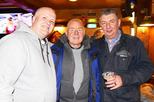 Dale, Steve und Patrick sind langjhri...wo Englnder am liebsten sind: im Pub.  | Foto: Jannik Jrgens