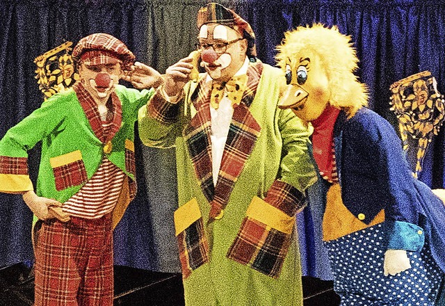 Krmel, Clown Kalli und Quak vom Stadt...m und brachten die Kinder zum Lachen.   | Foto: Fotos: Gabi Zahn