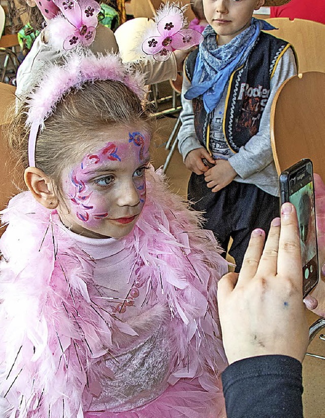 Kunstvoll geschminktes Gesicht.  | Foto: Chris Seifried