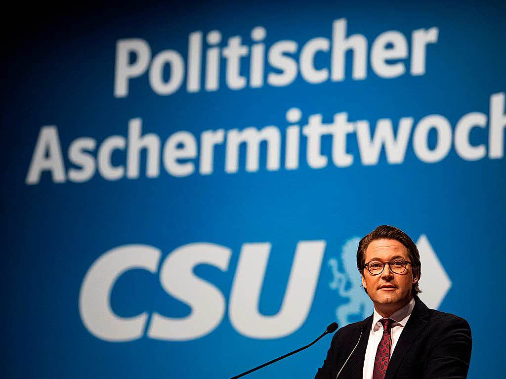 CSU-Generalsekretr Andreas Scheuer spottete ber die SPD-Personalquerelen: „Klar ist nach nur einem Jahr: Es hat sich ausgeschulzt. [...] Der Sozi ist eigentlich grundstzlich nicht dumm. Er hat nur viel Pech beim Nachdenken.“