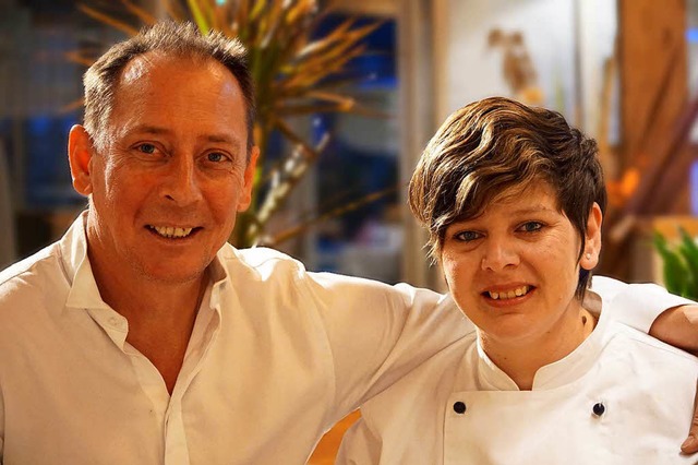 Theodor Raul und Irina Maria Mariani B...arin seit einer Woche ein  Restaurant.  | Foto: Florian Schlosser