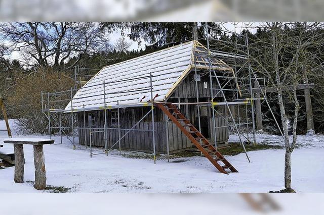 Neues Dach für die Kohlwaldhütte