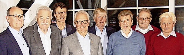 Der alte und neue Vorstand: Theo Frul...hrer) sowie  Hans Mottel (von links)   | Foto: ZVG