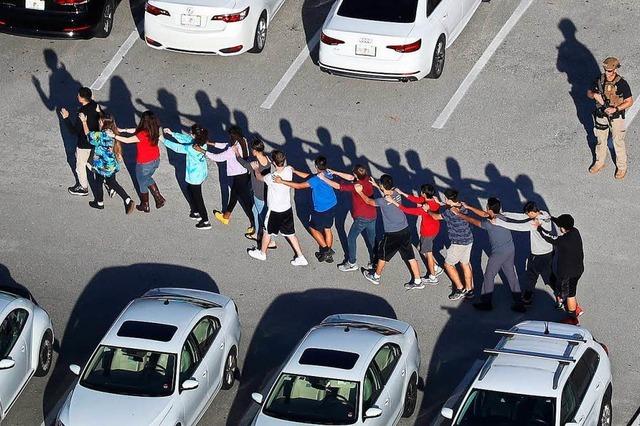 17 Tote nach Schüssen an High School in Florida
