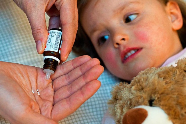 Homopathische Globuli bestehen aus Zu...halten keine nachweisbaren Wirkstoffe.  | Foto: Patrick Pleul