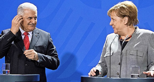 Yildirim und Merkel in Berlin   | Foto: dpa