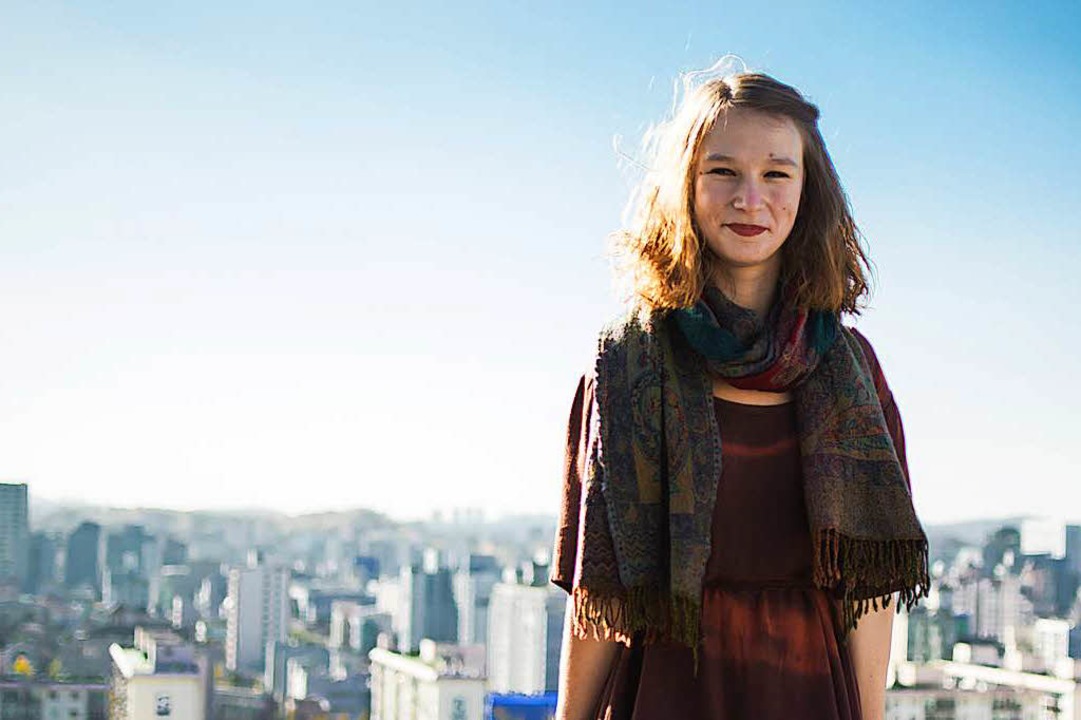Stella Serger ist 20 Jahre als, kommt ...iums wird sie in sieben Ländern leben.  | Foto: Privat