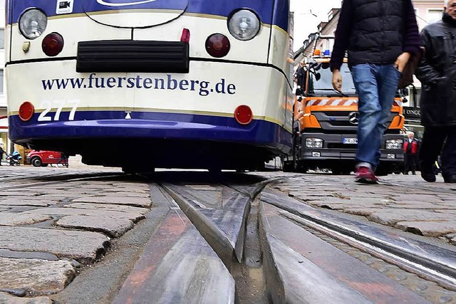 Eine Tram der Freiburger Verkehrs AG.  | Foto: Thomas Kunz