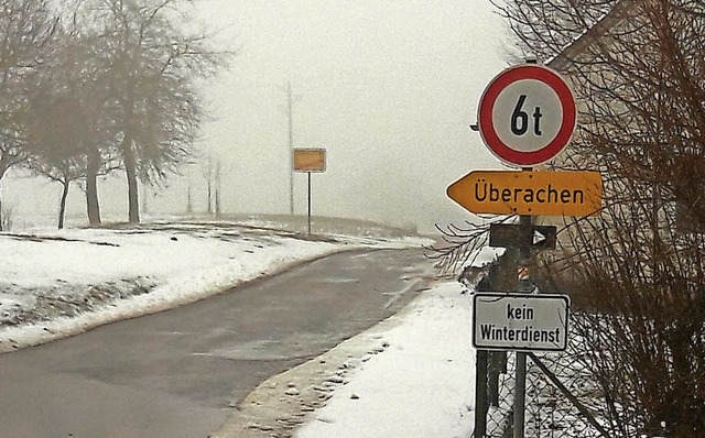Die Gemeindeverbindungsstrae Ewatting...tigen Verkehrsverbindung auf die Baar.  | Foto: Juliane Khnemund