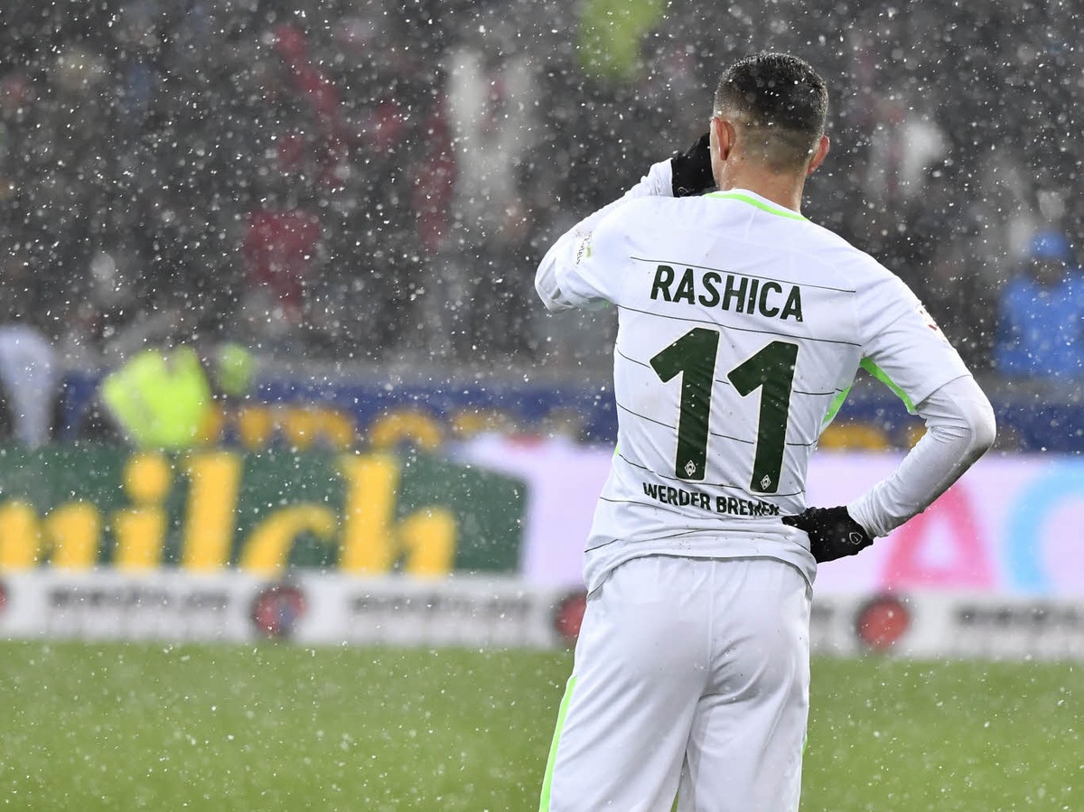 Eine durchwachsene Partie sahen die Zuschauer im Schwarzwaldstadion. Im Schneetreiben gewann der Sportclub mit 1:0 gegen Bremen.