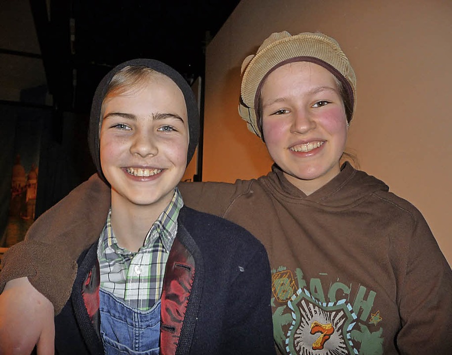 Bo (Annika Gralla, links) und Prosper ...n Venedig das Abenteuer ihres Lebens.   | Foto:  tja
