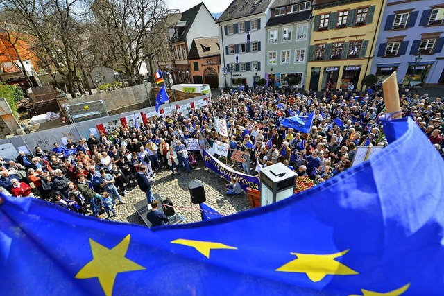 2017 war die pro-europische-Kundgebun...ts auf dem Freiburger Augustinerplatz.  | Foto: Michael Bamberger