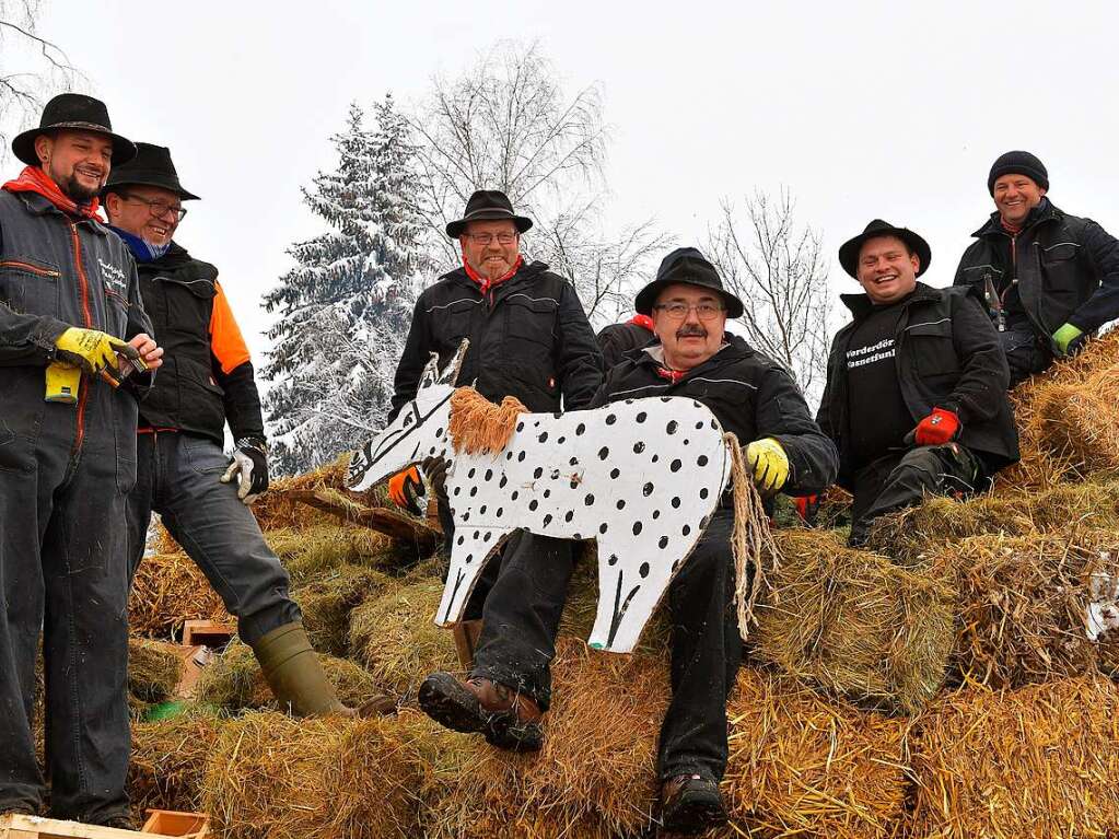 Gndelwangen Vorderdorf - mit Helfern bis zum Hebsack an der Bonndorfer Hh’.