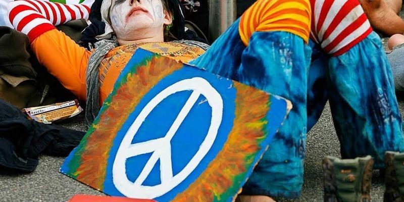 Was Ist Das Peace Zeichen Erklar S Mir Badische Zeitung