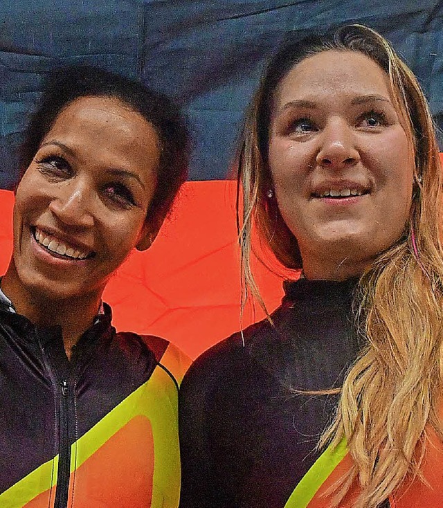 Mariama Jamanka (links) und  Lisa-Marie Buckwitz  | Foto: AFP