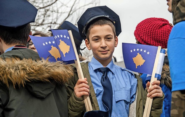 Wacht ber die Unabhngigkeit seines L...er kosovarischen Hauptstadt Pristina.   | Foto: AFP