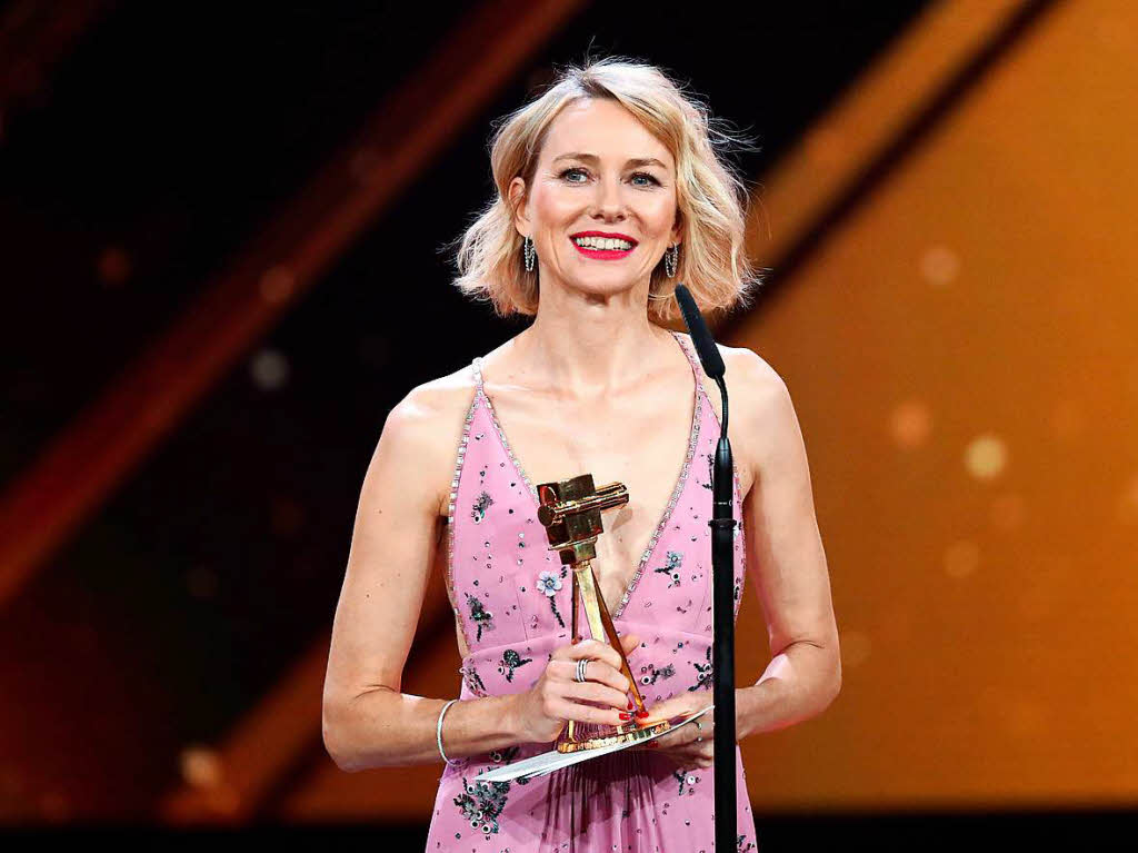 Naomi Watts erhielt eine Auszeichnung als beste Schauspielerin international.