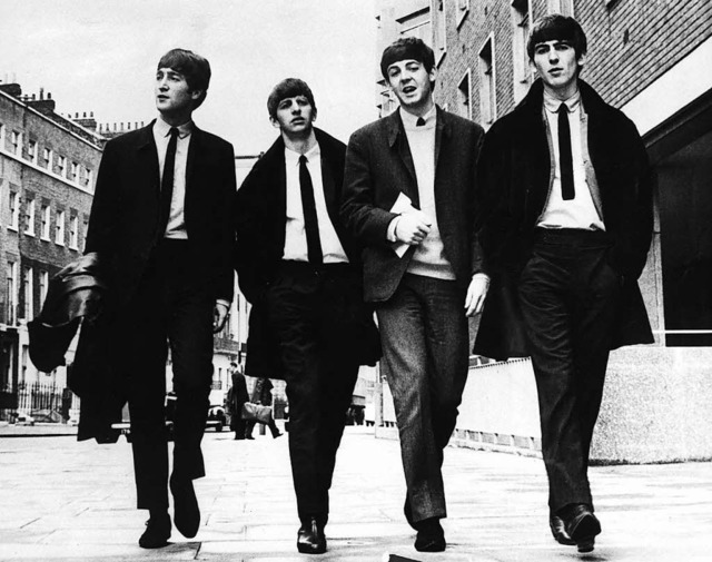 Die Fab Four und der scheinbar unschei...Beatle: George Harrison (1963, rechts)  | Foto: dpa
