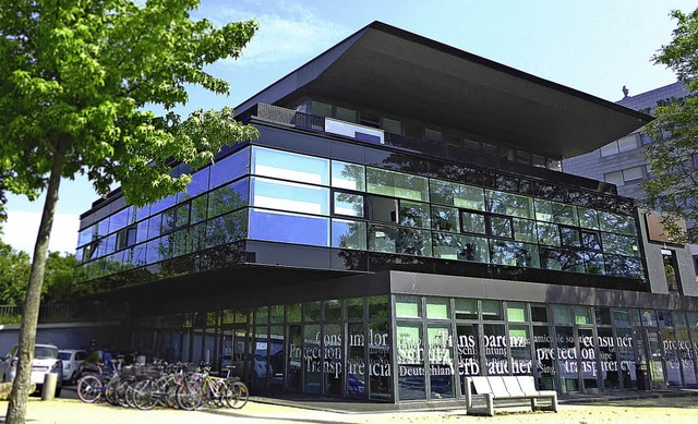 Das Zentrum fr europischen Verbraucherschutz beim Bahnhof in Kehl   | Foto: ZEV