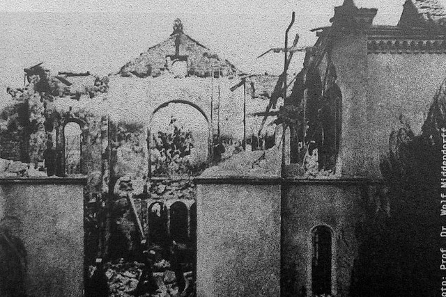 Die Fotografie galt als das einzig be...nt der zerstrten Freiburger Synagoge.  | Foto: -