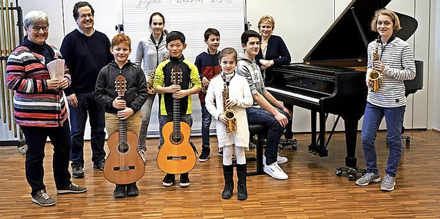 Jugend musiziert: Die stellvertretende...erin Katrin Teschke, Anna Wachenfeld.   | Foto:  Stadt Waldkirch