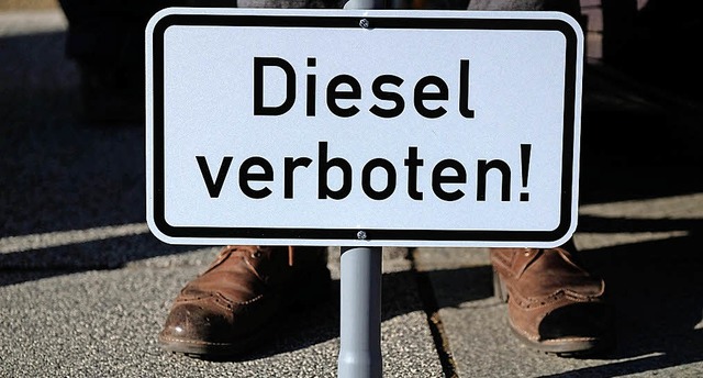 Sind Diesel-Fahrverbote fr einzelne Straen bald mglich?   | Foto: DPA