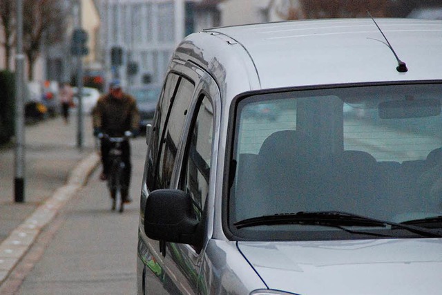 Autos und Radfahrer haben auf der Strae eine Daseinsberechtigung.  | Foto: Maja Tolsdorf