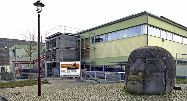 Die Sanierung der Attilahalle in Niederrimsingen zieht sich in die Lnge.  | Foto: Agnes Pohrt