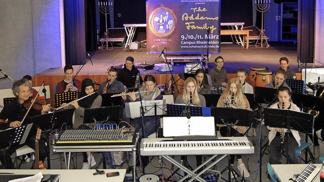 Die Mitwirkenden der Realschule proben schon seit Wochen fr das Musical.   | Foto: Gertrud-Luckner-REalschule