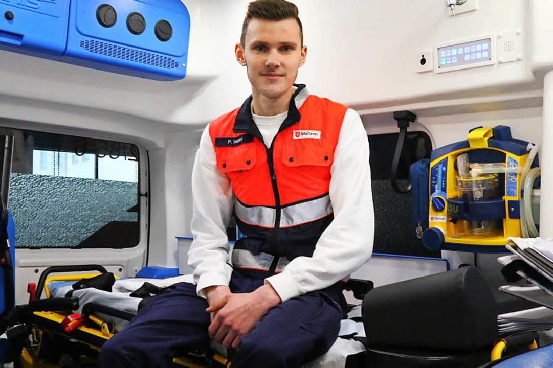Der 19-jhrige Pavel Ivanov macht sein...ndienst bei den Maltesern in Freiburg.  | Foto: Theresa Ogando