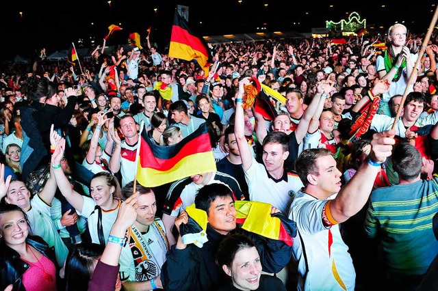 Der Jubel auf dem Strabag-Gelnde beim...2014, als 15.000 Fans mit dabei waren.  | Foto: Thomas Kunz