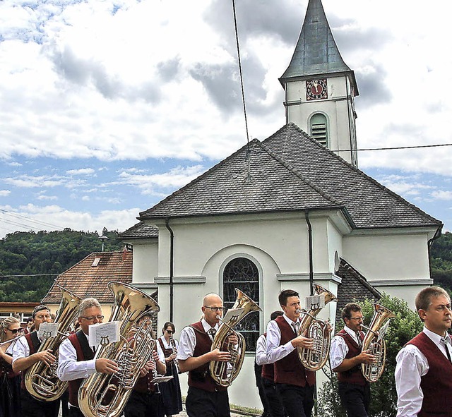 Der Musikverein Eberfingen bereicherte...sse. Dazu zhlte auch das Patrozinium.  | Foto: Jutta Binner-Schwarz