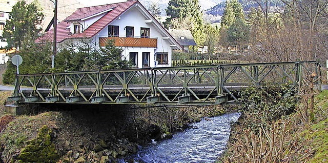 Sie ist mit bald 20 Jahren  wohl eine ... unteren Mnstertal errichtete Brcke.  | Foto: Manfred Lange