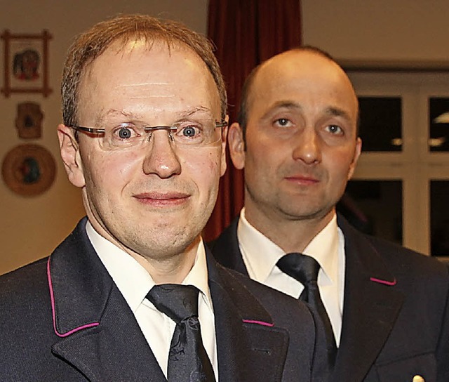 Wolfgang Rombach (links) und Markus Kl...aktiv bei der Feuerwehr Schwrzenbach.  | Foto: Eva Korinth