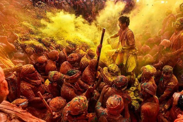 Fotos: Farbenrausch beim Holi Frhlingsfest in Indien