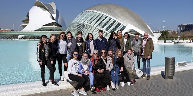 Die Schlergruppe aus Kenzingen besich...d de las Artes y Ciencias in Valencia.  | Foto: Presse-AG