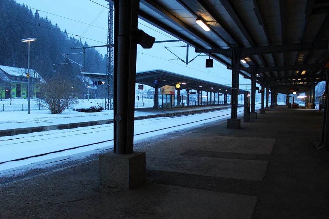 Hier fährt nichts mehr: leere Bahnsteige in Titisee  | Foto: Erich Krieger